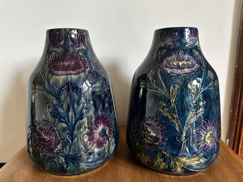 Pair arts crafts hancock - &,